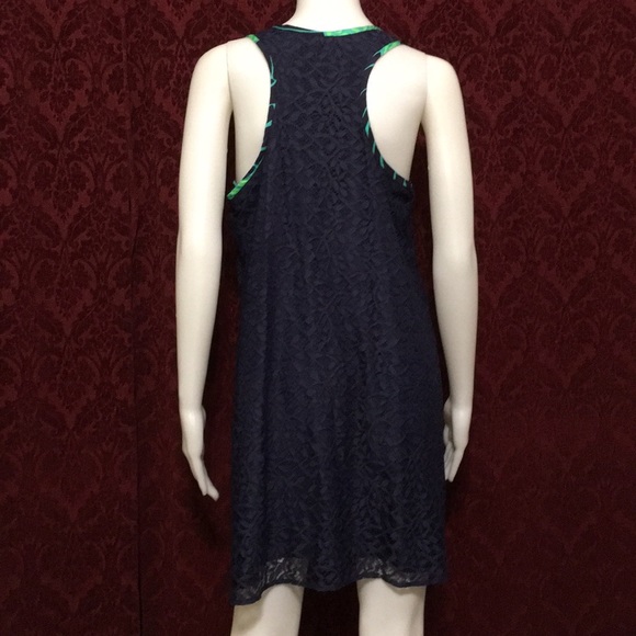 Lilly Pulitzer lace dress - Picture 2 of 8